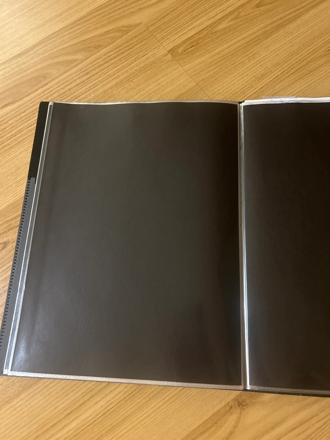 IToya Art Profolio 9" x 12" Portfolio Binder - photo 2