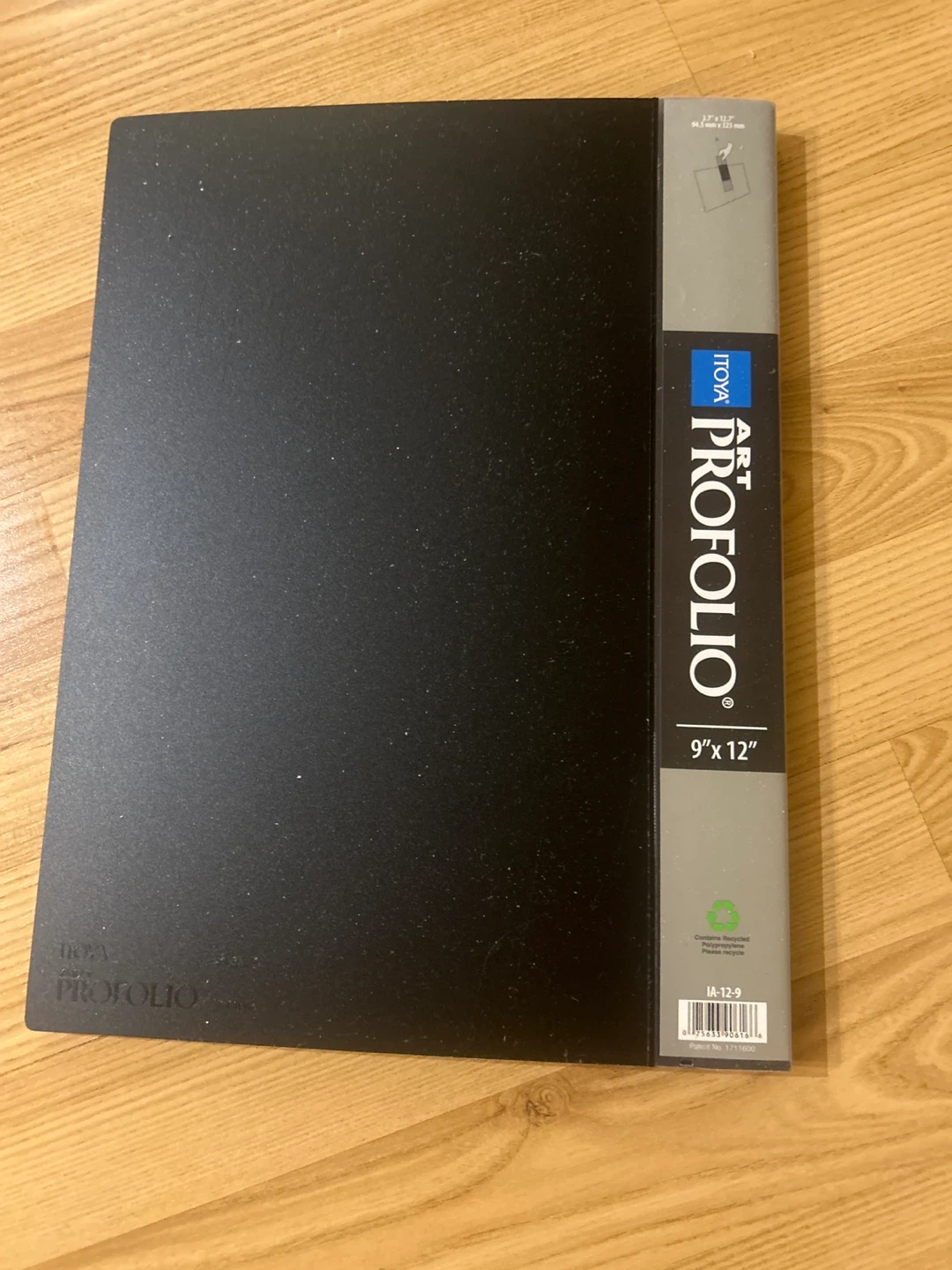 IToya Art Profolio 9" x 12" Portfolio Binder - photo 3