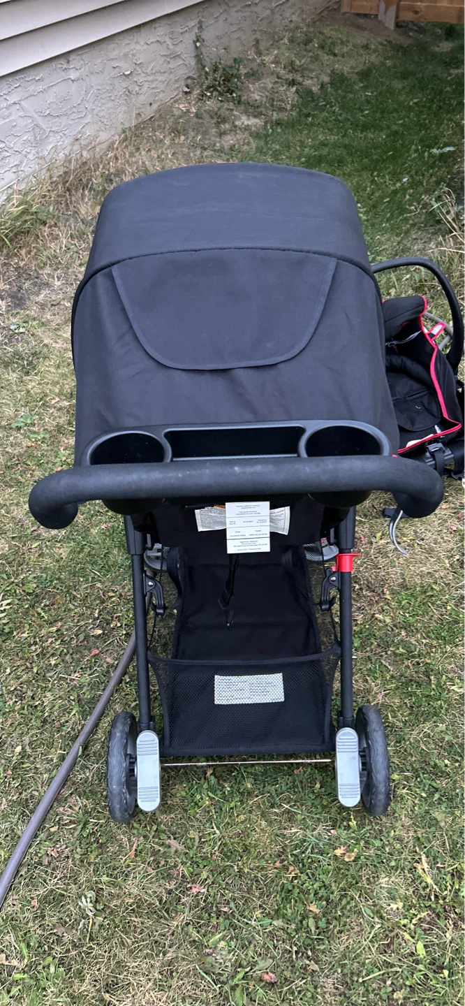 Black/ Red Cosco Lightweight Stroller - photo 3