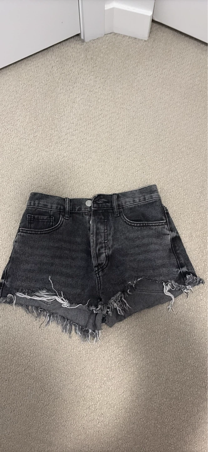 PacSun Women's Black Denim Cutoff Shorts Size 24