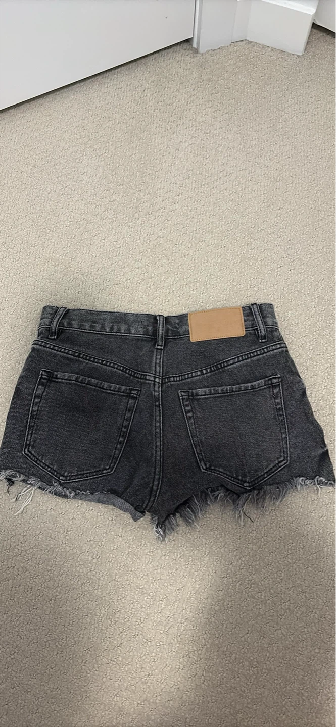 PacSun Women's Black Denim Cutoff Shorts Size 24 - photo 2
