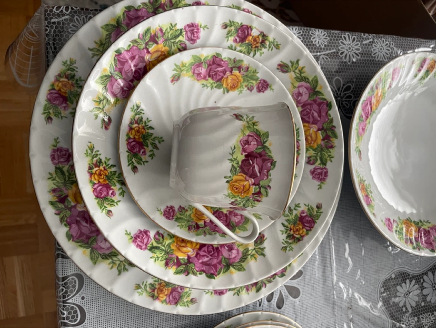 Vintage Floral Rose Tea Set - 4 Cups & Saucers, Plates, Bowls
