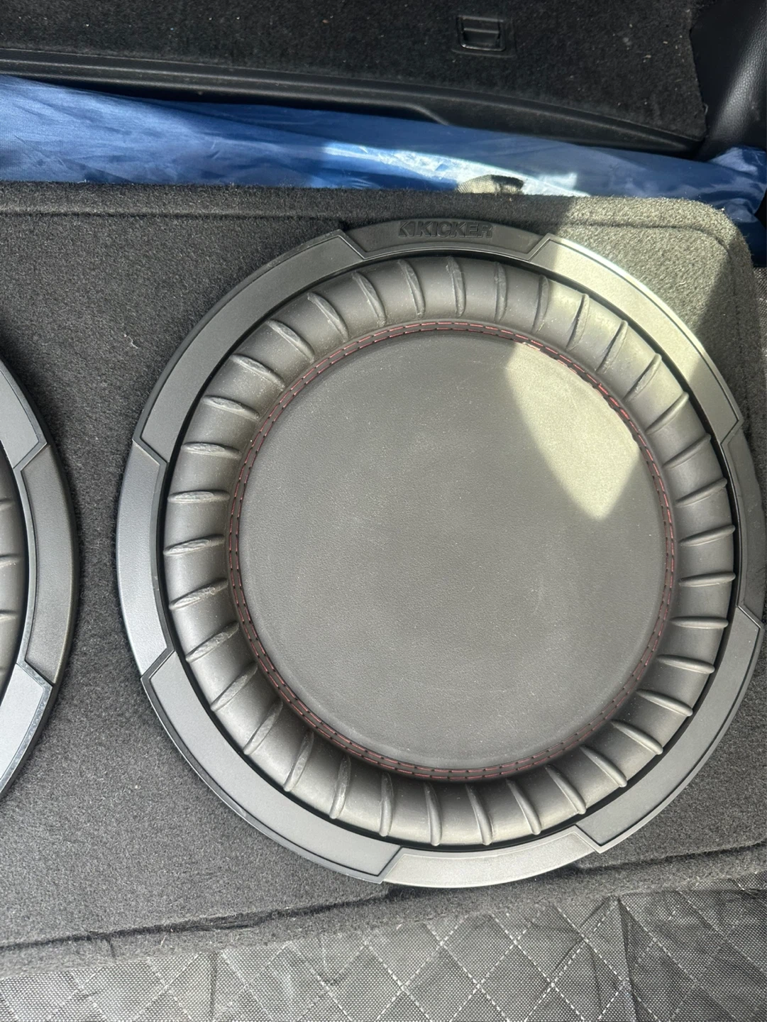 Kicker Comp VT Dual 12" Subwoofer Enclosure - photo 4