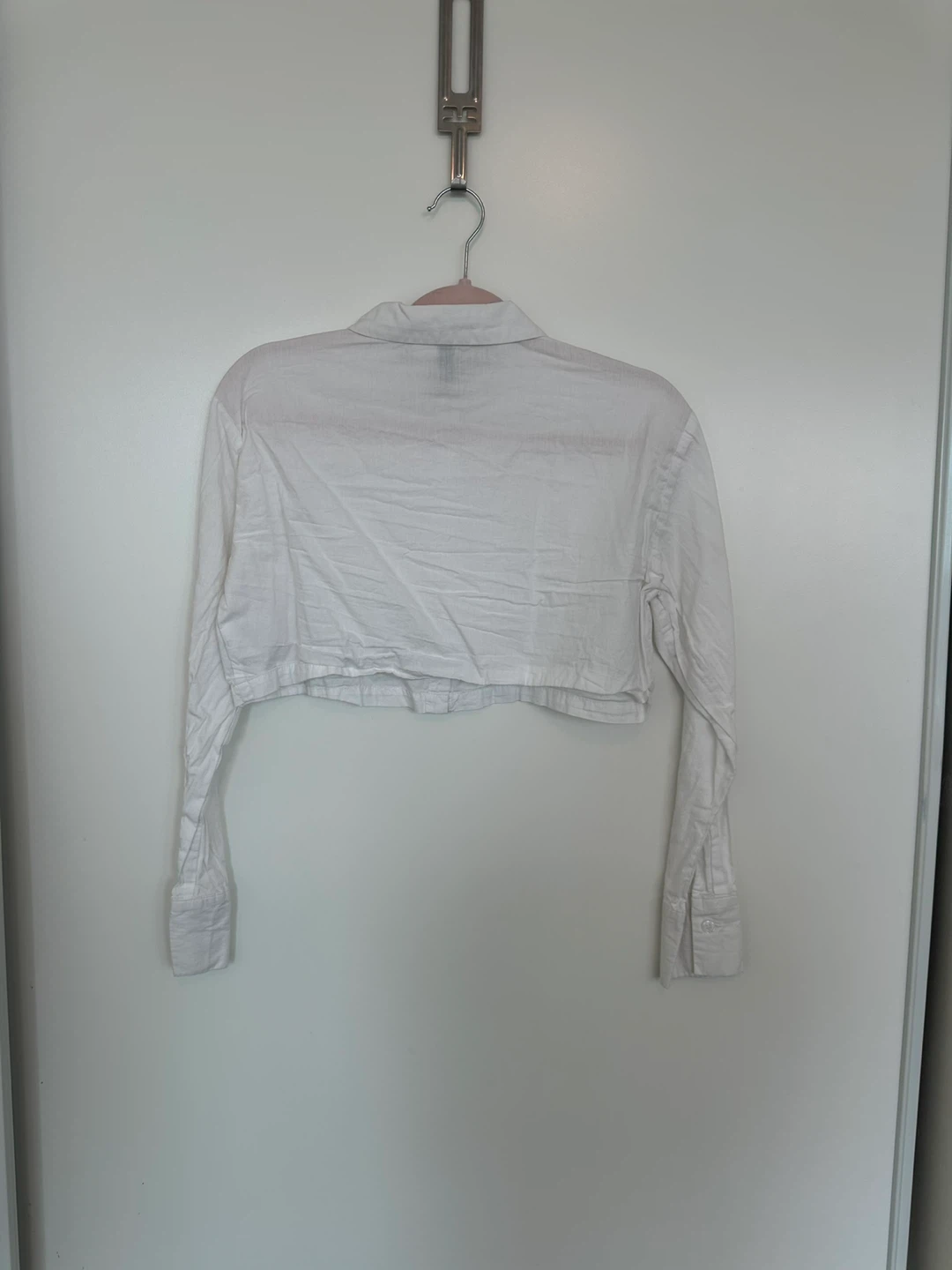 DIVIDED by H&M White Cropped Long Sleeve Shirt - photo 3