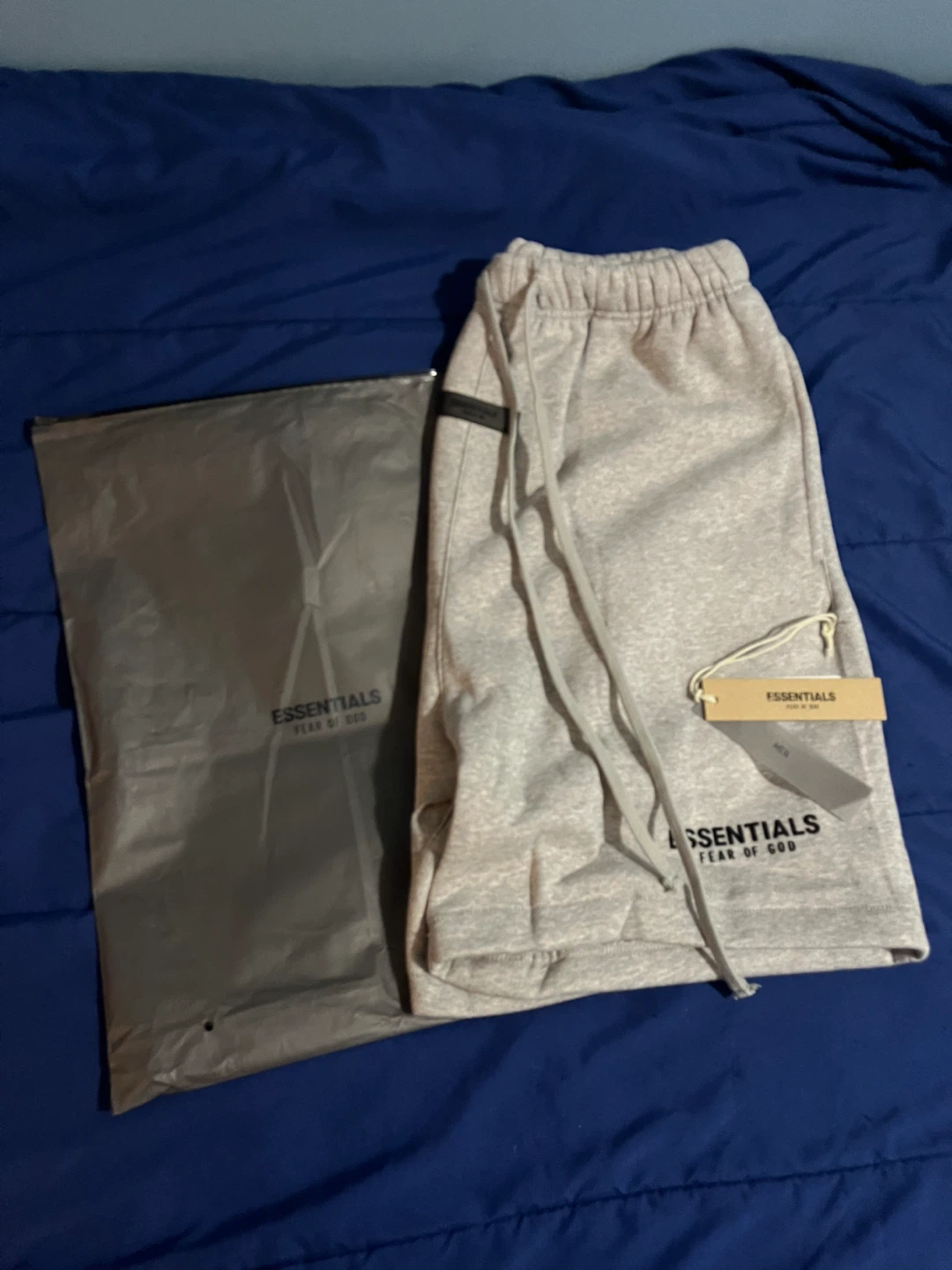 Fear of God Essentials Sweat Shorts - photo 2