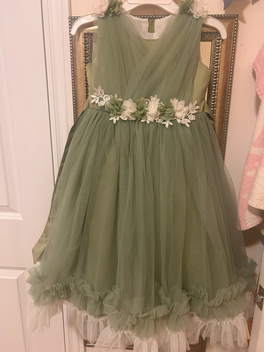 Ka Qinini Flower Girl Dress Size 7