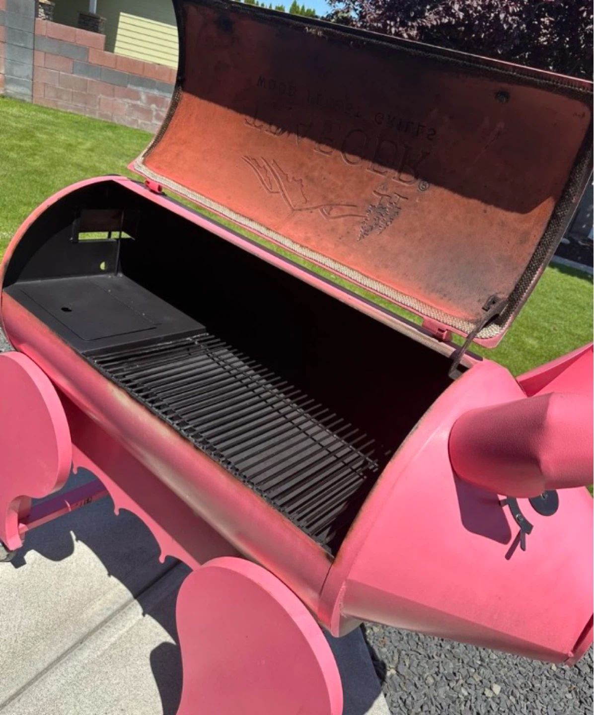 Traeger Lil' Pig Electrical Pellet Grill and Smoker - Pink - photo 2