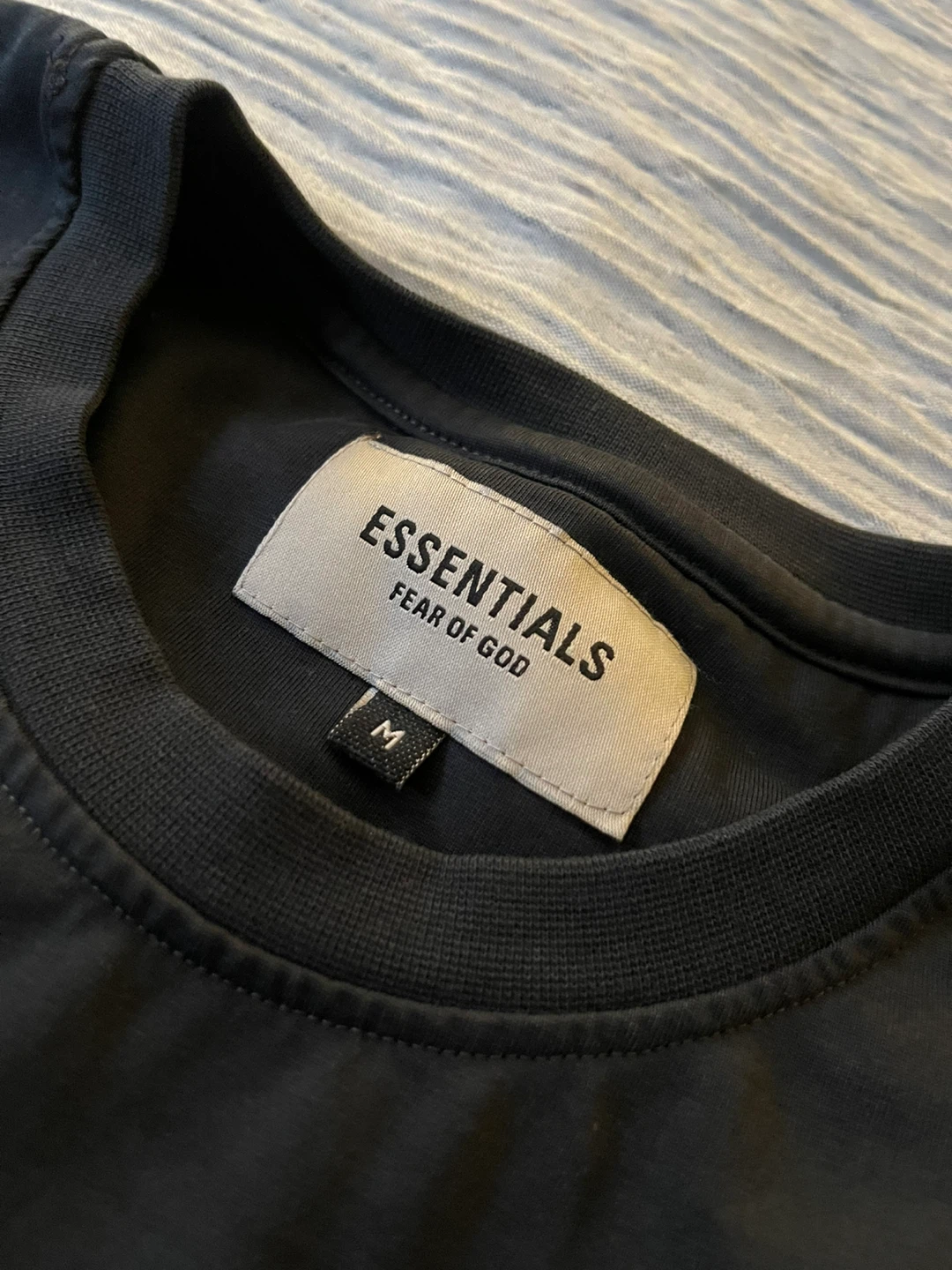 Essentials T-Shirt Size M - photo 3