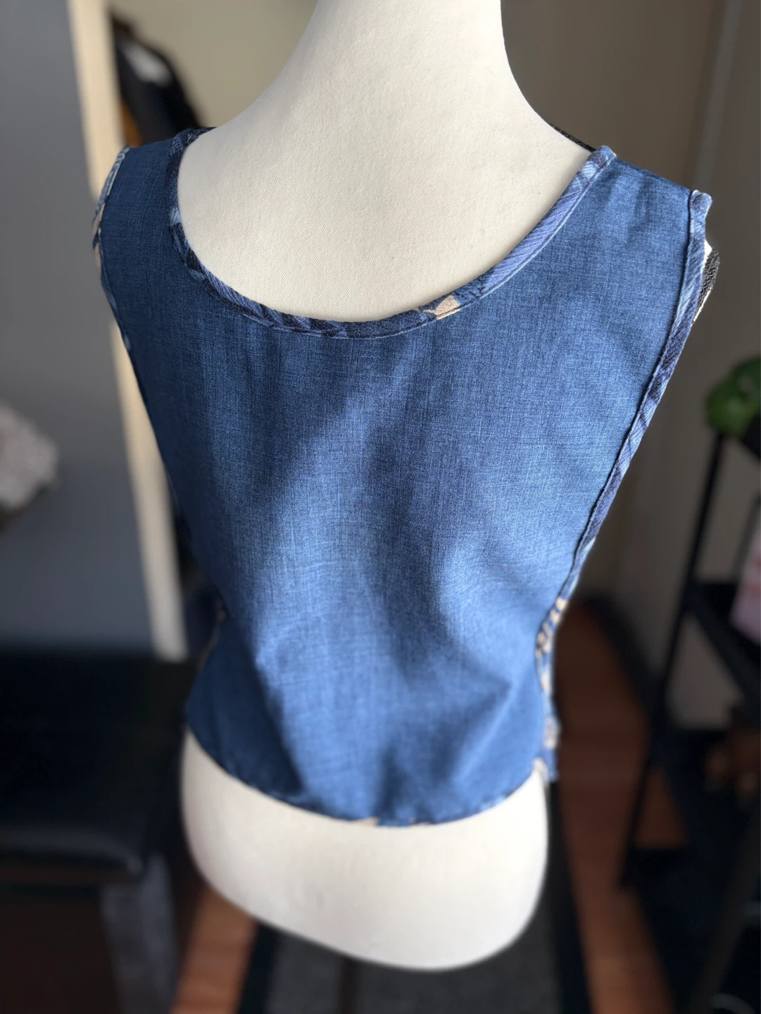 Tobi Blue Denim-Look Sleeveless Top - photo 4