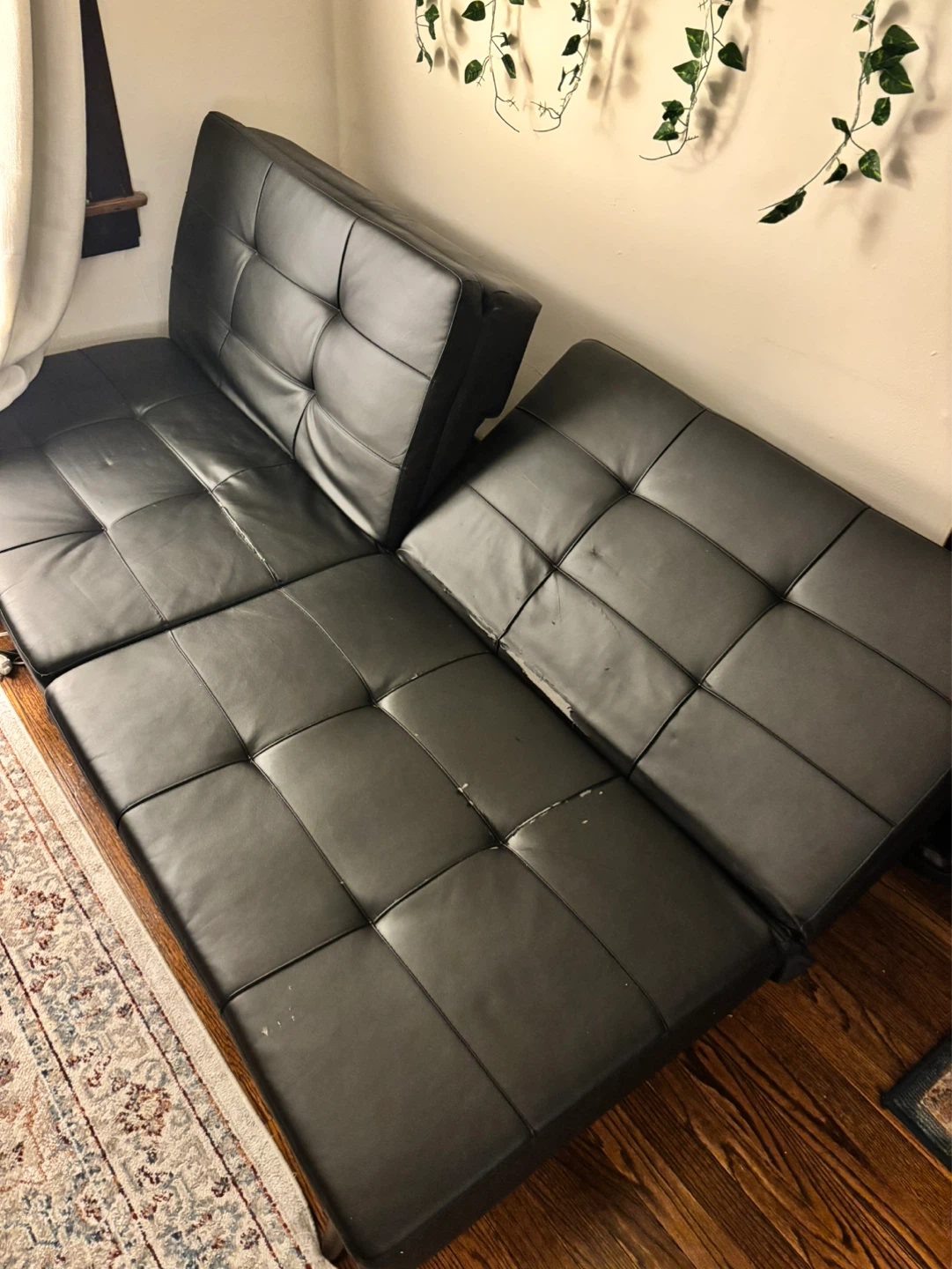 Black faux leather futon - photo 5