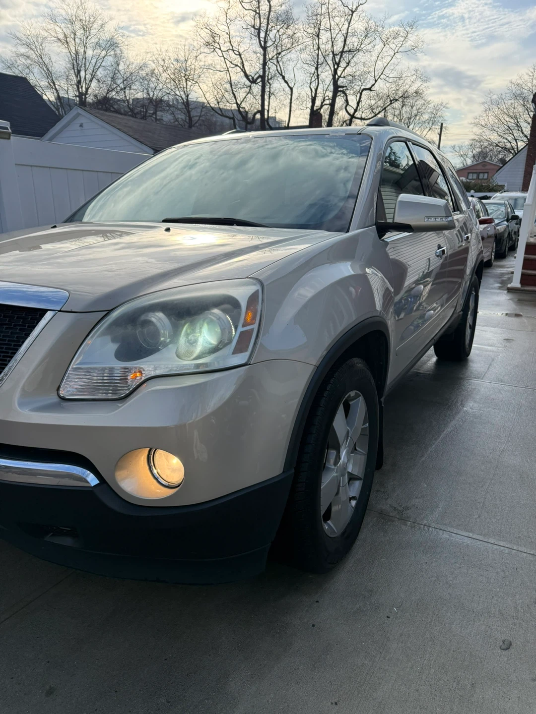 2011 GMC Acadia SLT2 121k miles - photo 4