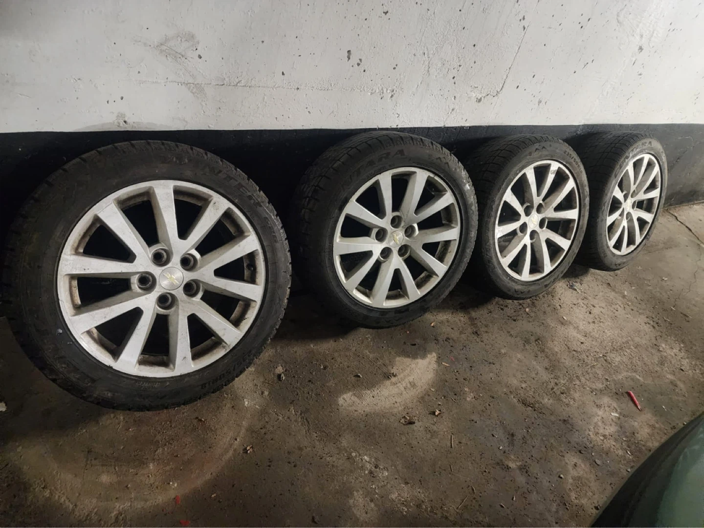 Set of 4 Sailun Winter Tires 235/50R18