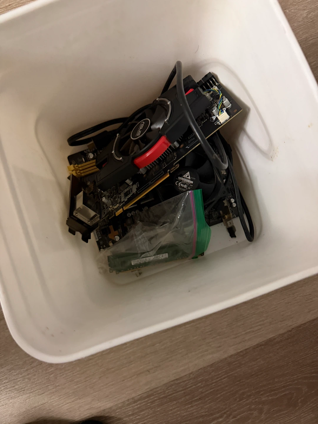 ASUS ROG Laptop and Computer Parts Lot - photo 3