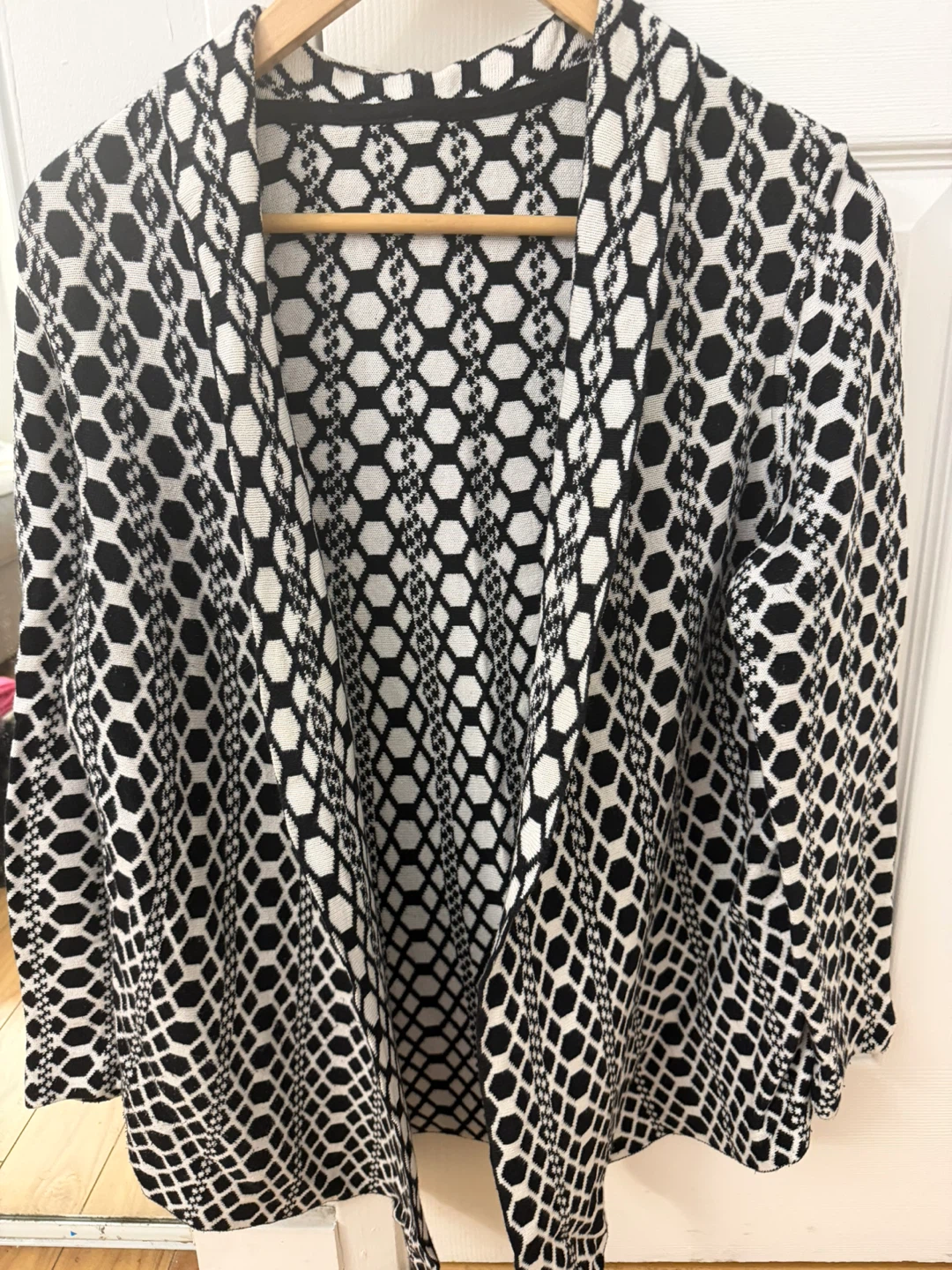 Women's Black and White Geometric Cardigan