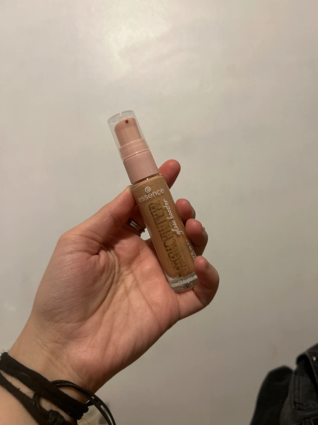 UNUSED Essence Glow Booster Re-Touch Highlighting Drops 10 Light