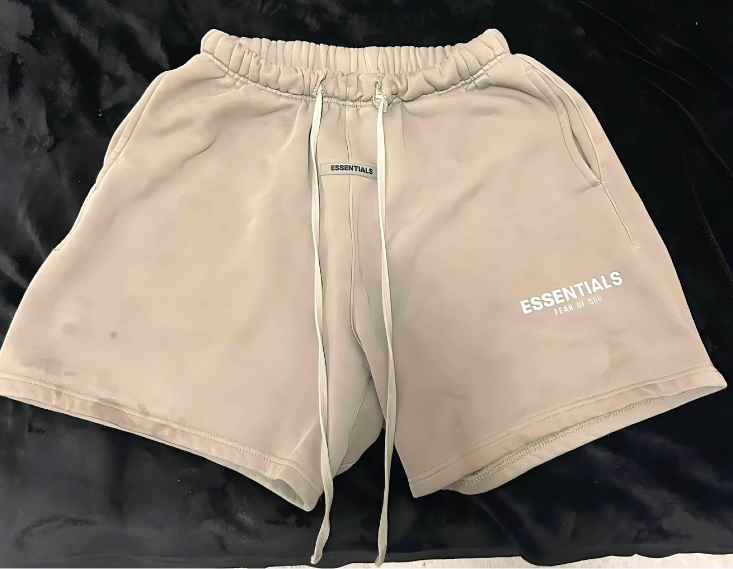 ESSENTIALS dark green Shorts