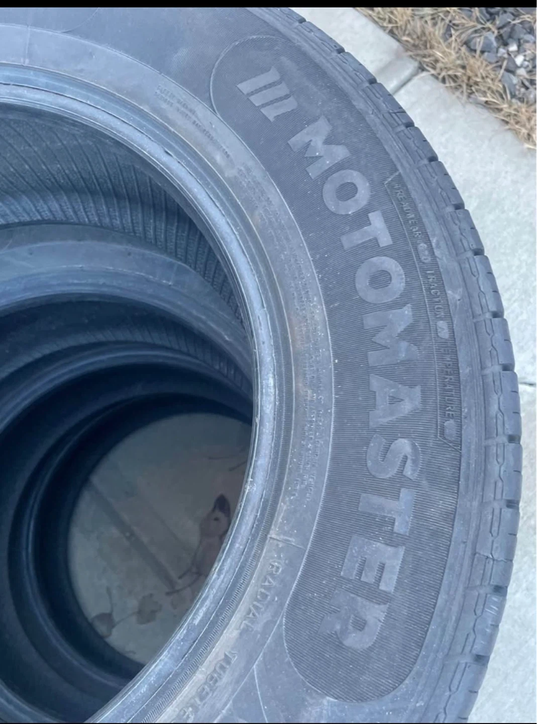 Motomaster Hydra Edge 215/70R16 Tires (Set of 4) - photo 3