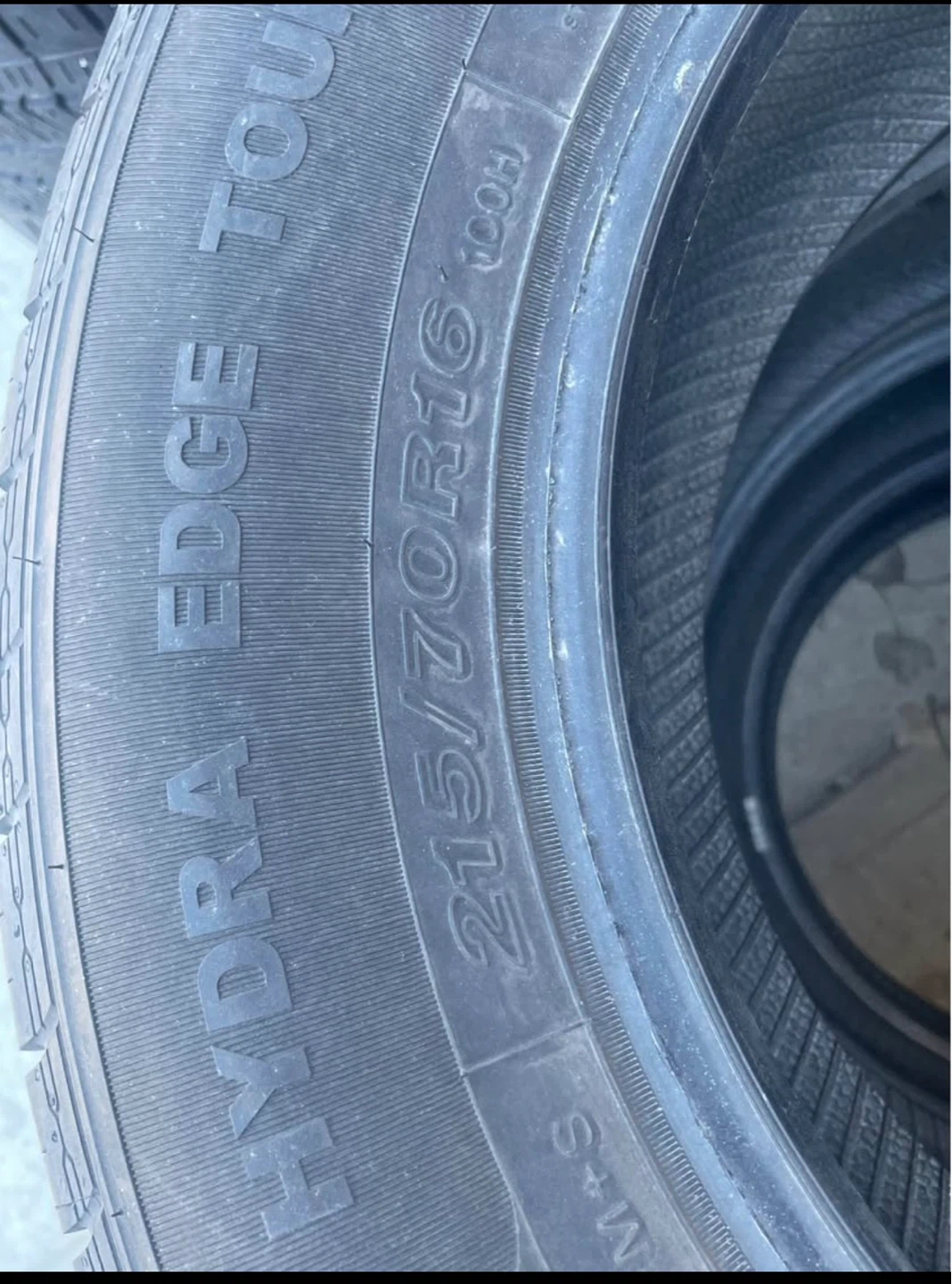 Motomaster Hydra Edge 215/70R16 Tires (Set of 4) - photo 2