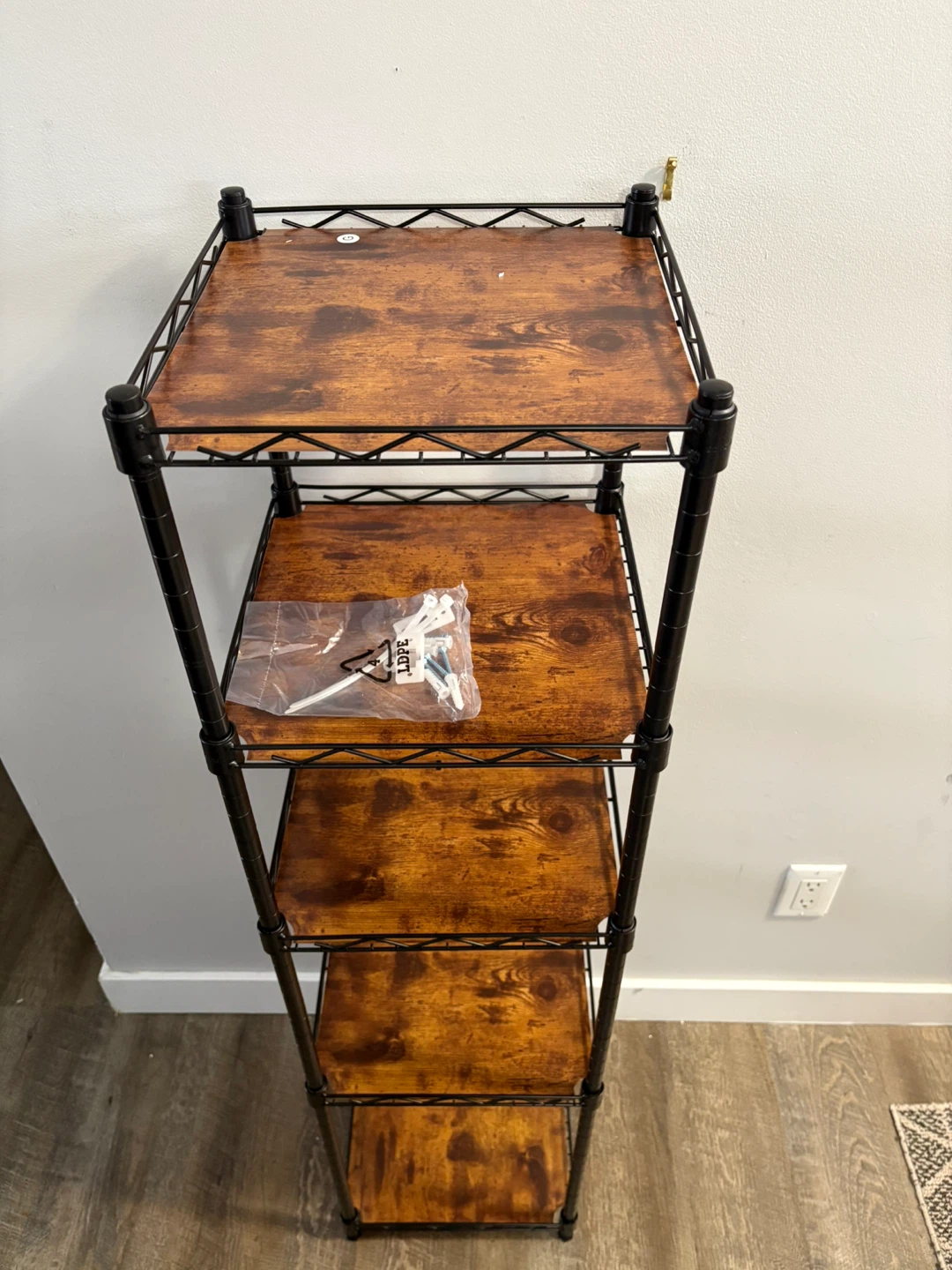 Brand New Storage Rack For Small Space - photo 3