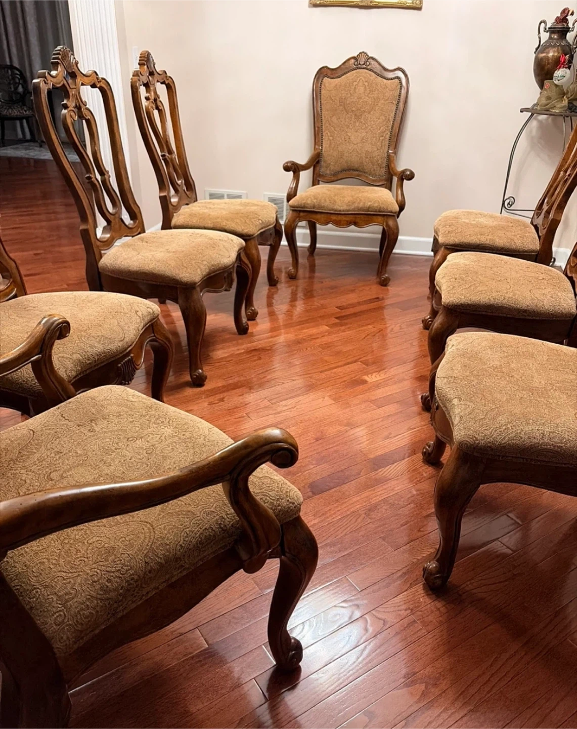 Set of 8 Ornate Wood Dining Chairs - photo 2