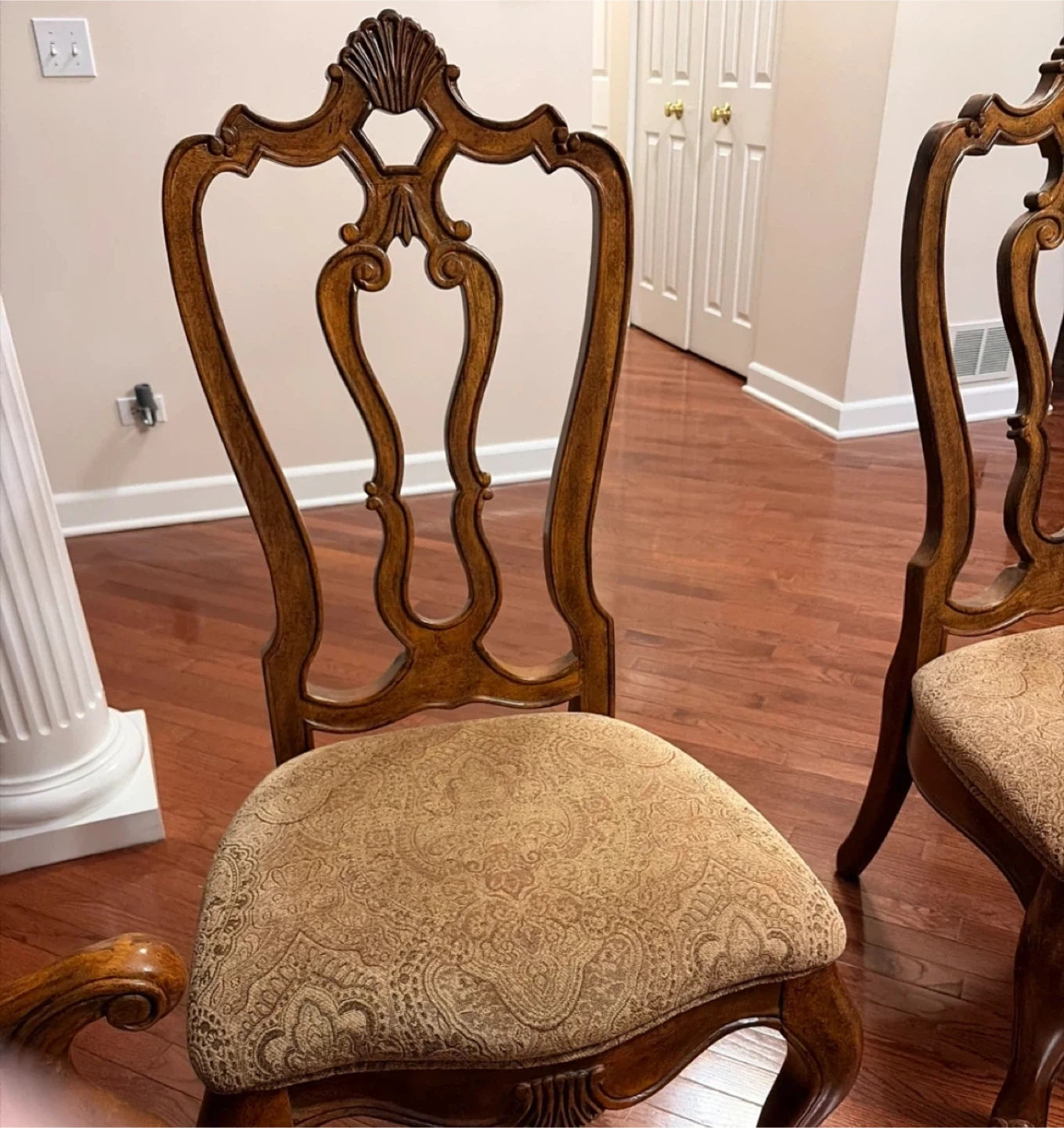 Set of 8 Ornate Wood Dining Chairs - photo 3