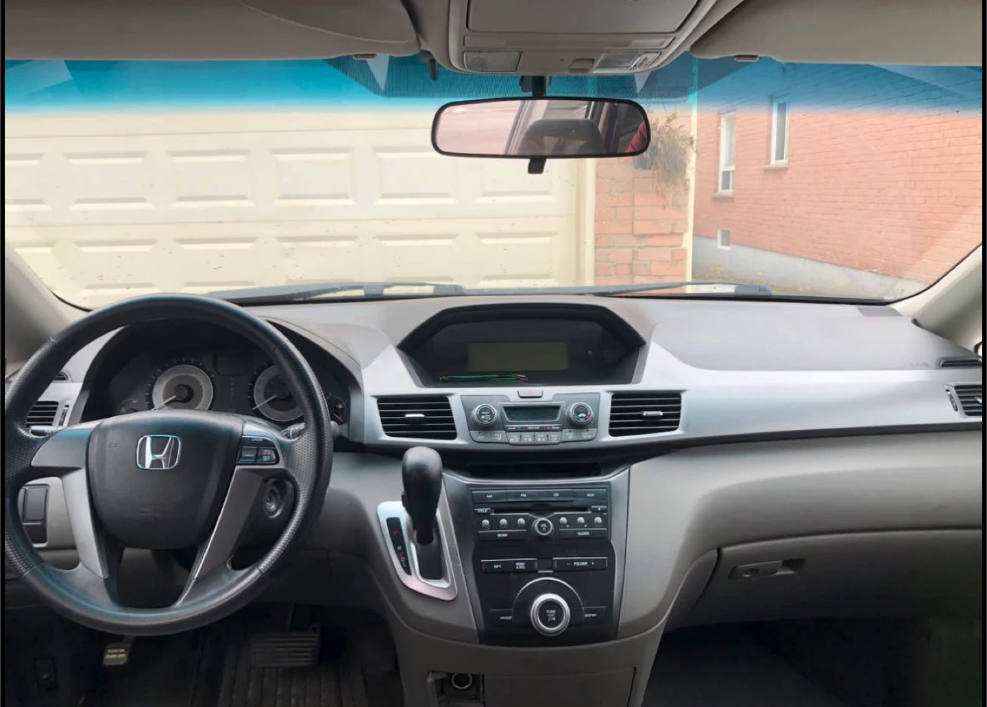 Honda Odyssey Minivan 2012 - photo 2