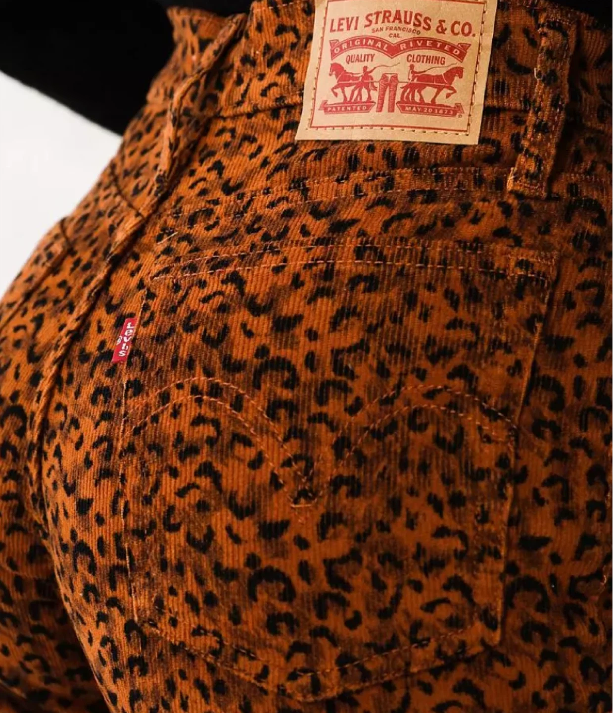 LEVIS wedgie high-rise corduroy jeans size 27 leopard ginger - photo 5
