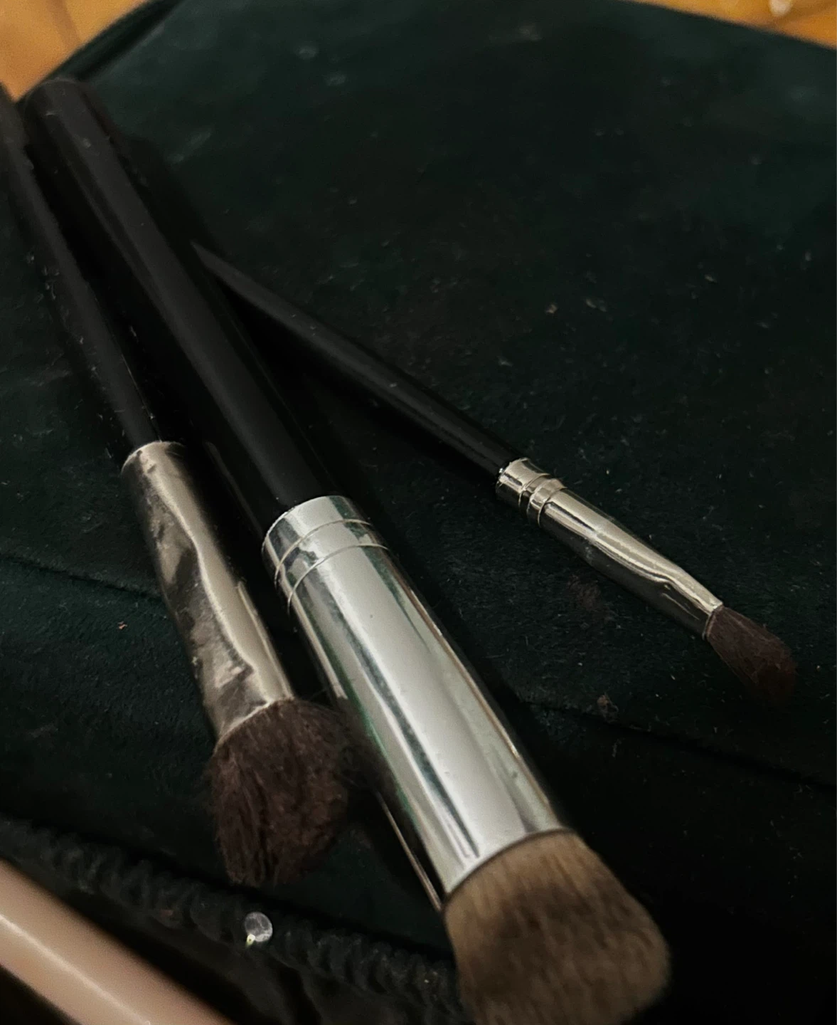 Set of 3 Makeup Brushes