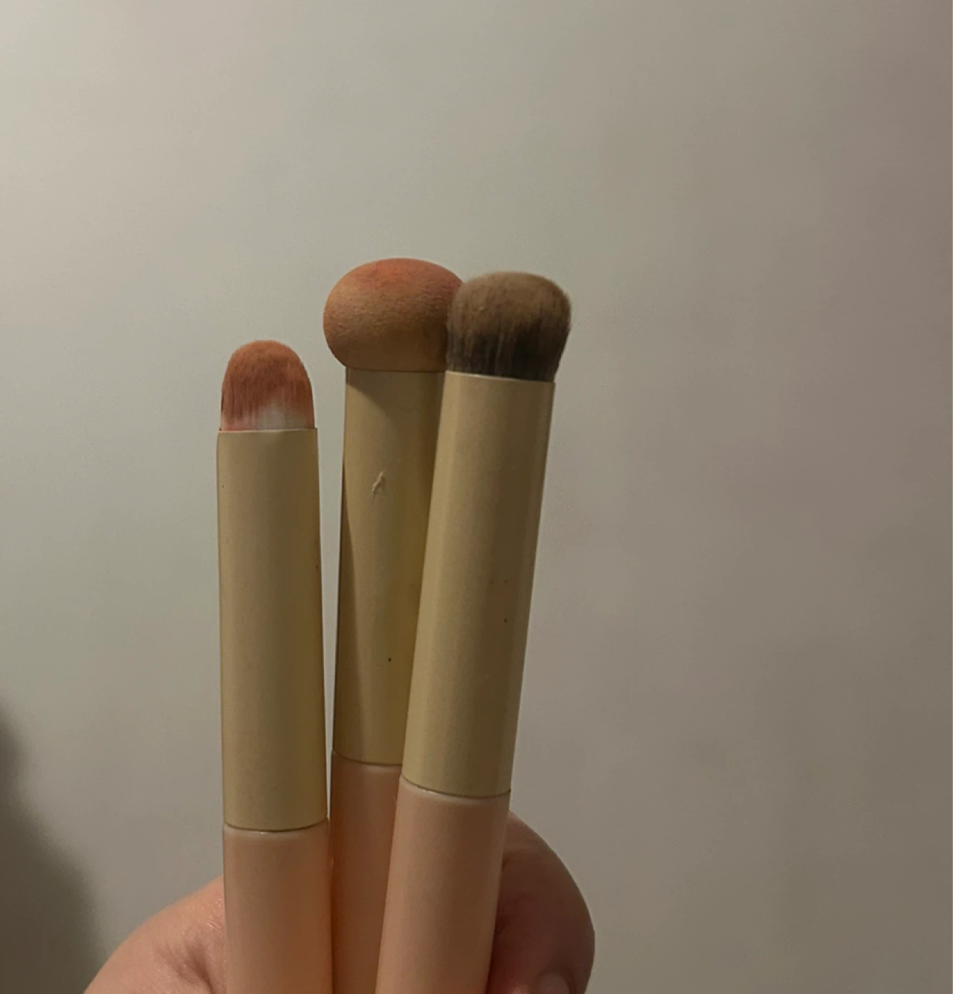 Set of 3 Makeup Brushes - photo 2
