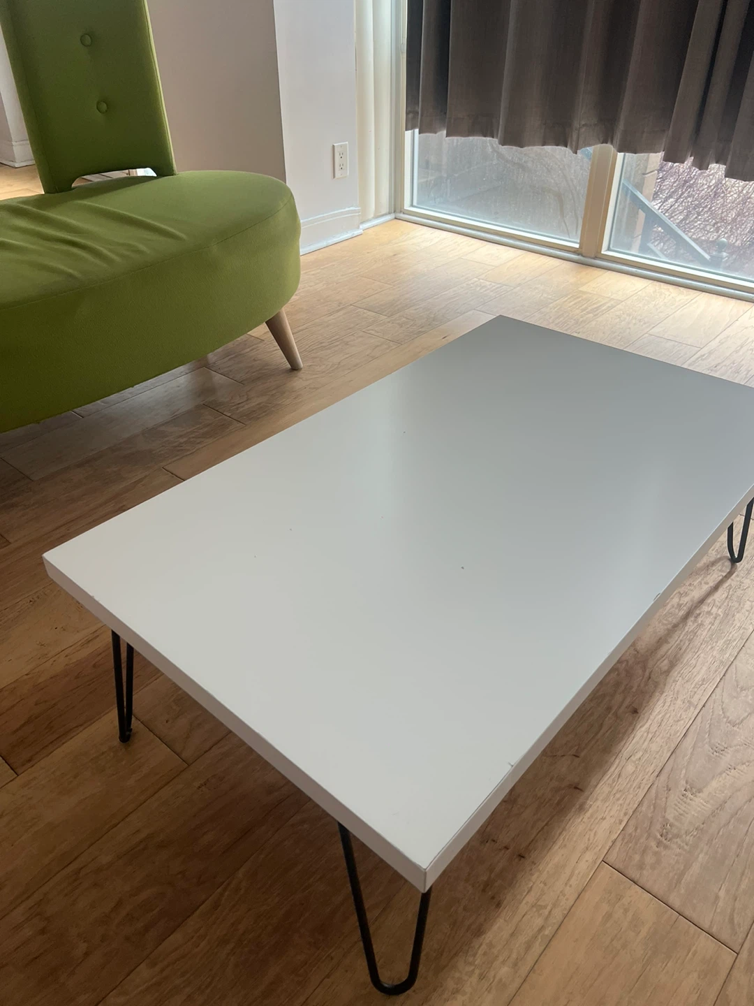 White Coffee Table with Black Metal Legs - photo 4