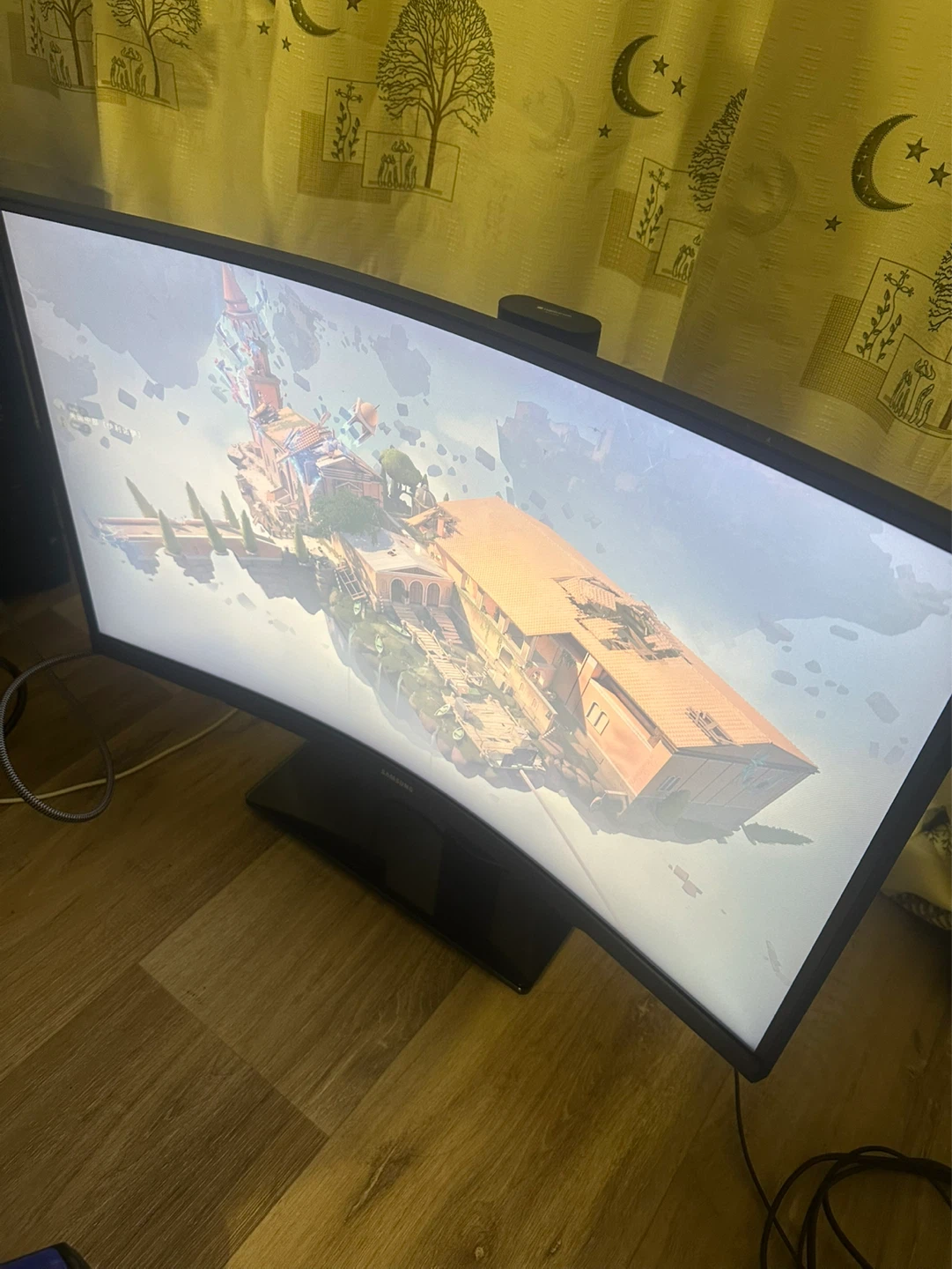 Samsung 27” 165Hz 2560 x 1440 Curved Gaming Monitor