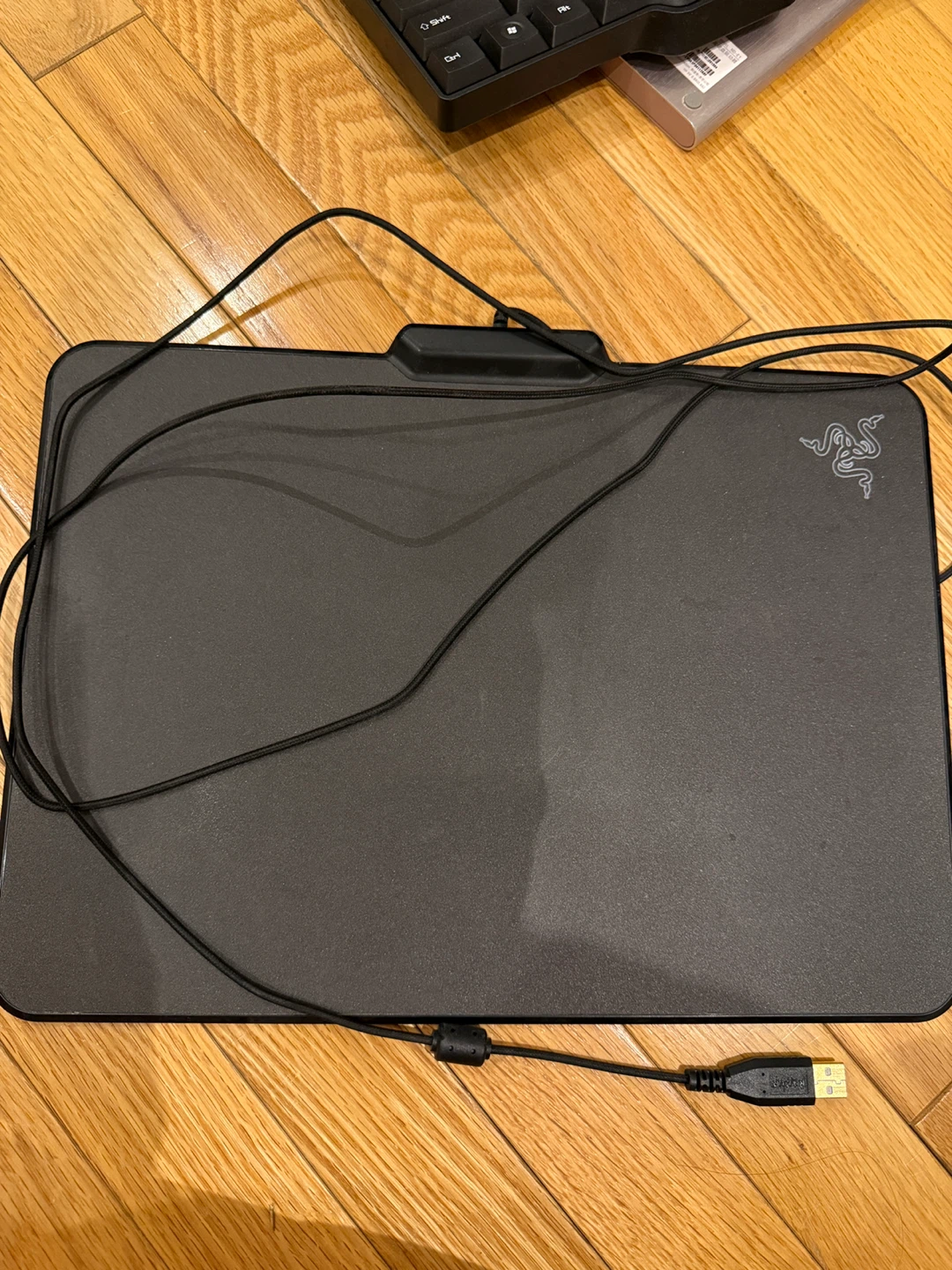 Razer Firefly Gaming Mouse Mat RZ02-0135