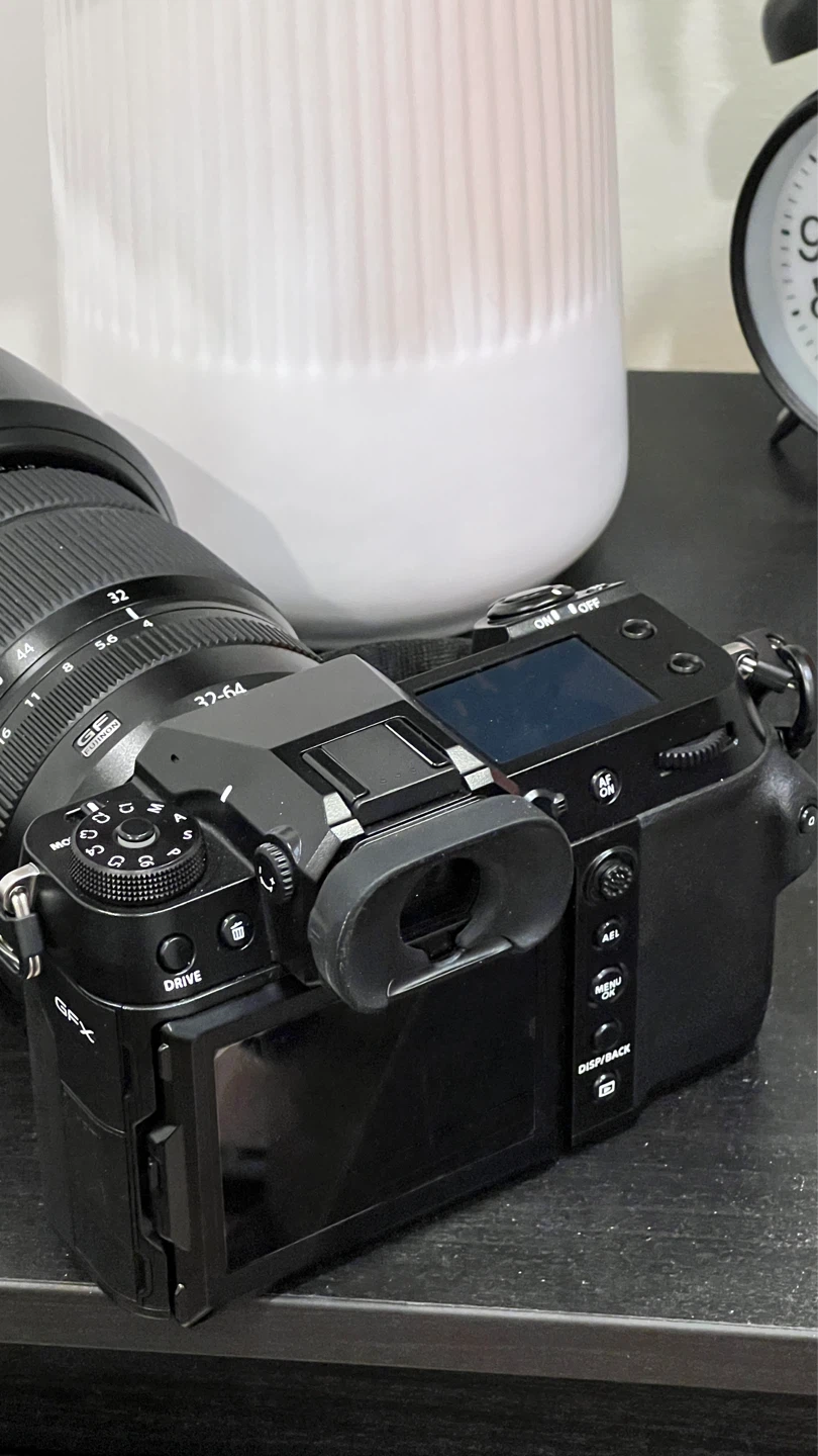 Fujifilm GFX 50S Medium Format Camera with GF 32-64mm Lens - photo 3