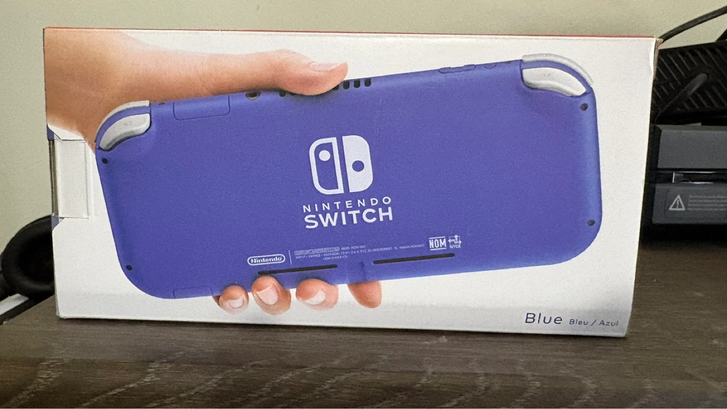 Nintendo switch lite (Brand new / Sealed) - photo 2