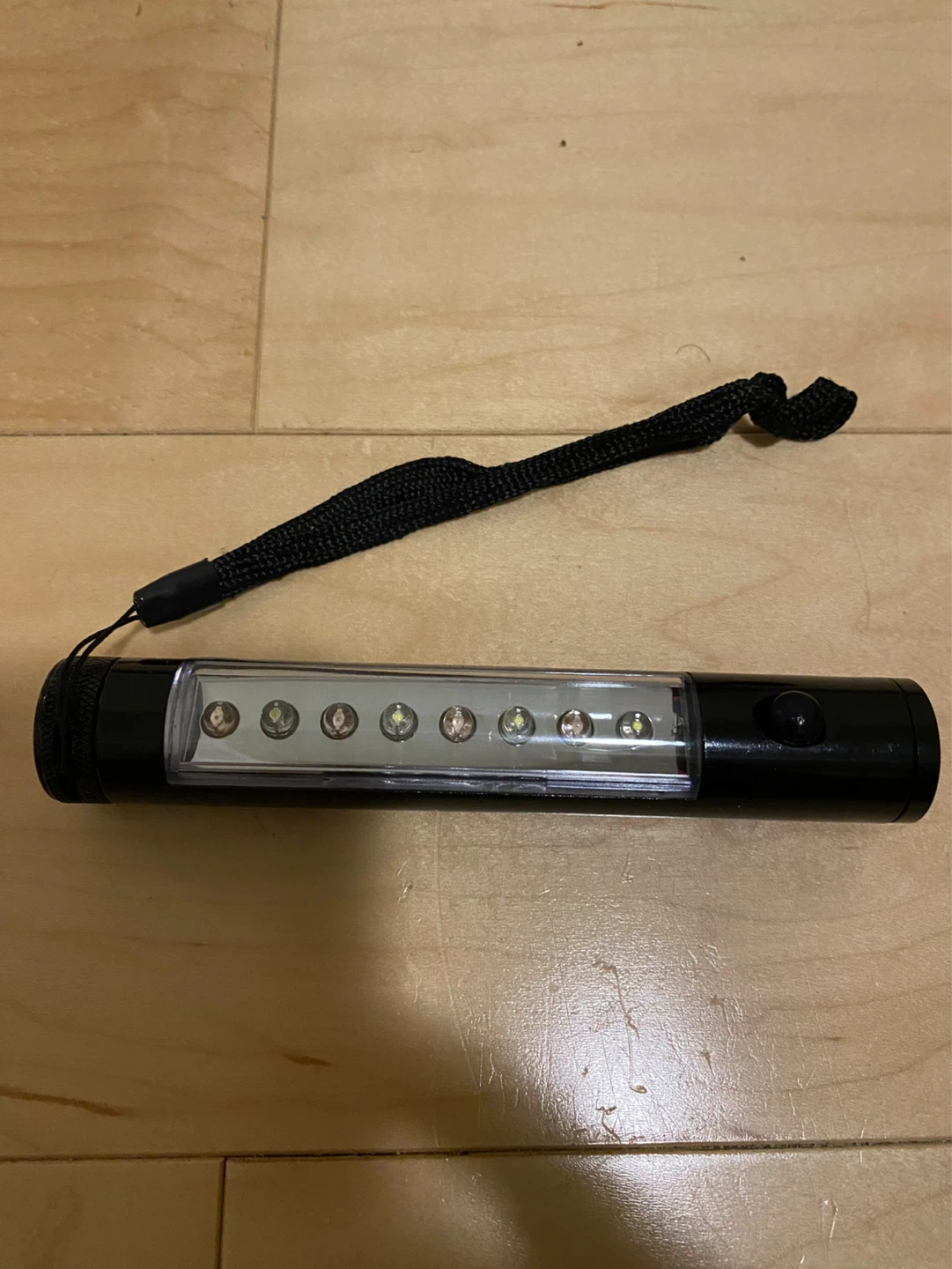 Black LED Flashlight - photo 2