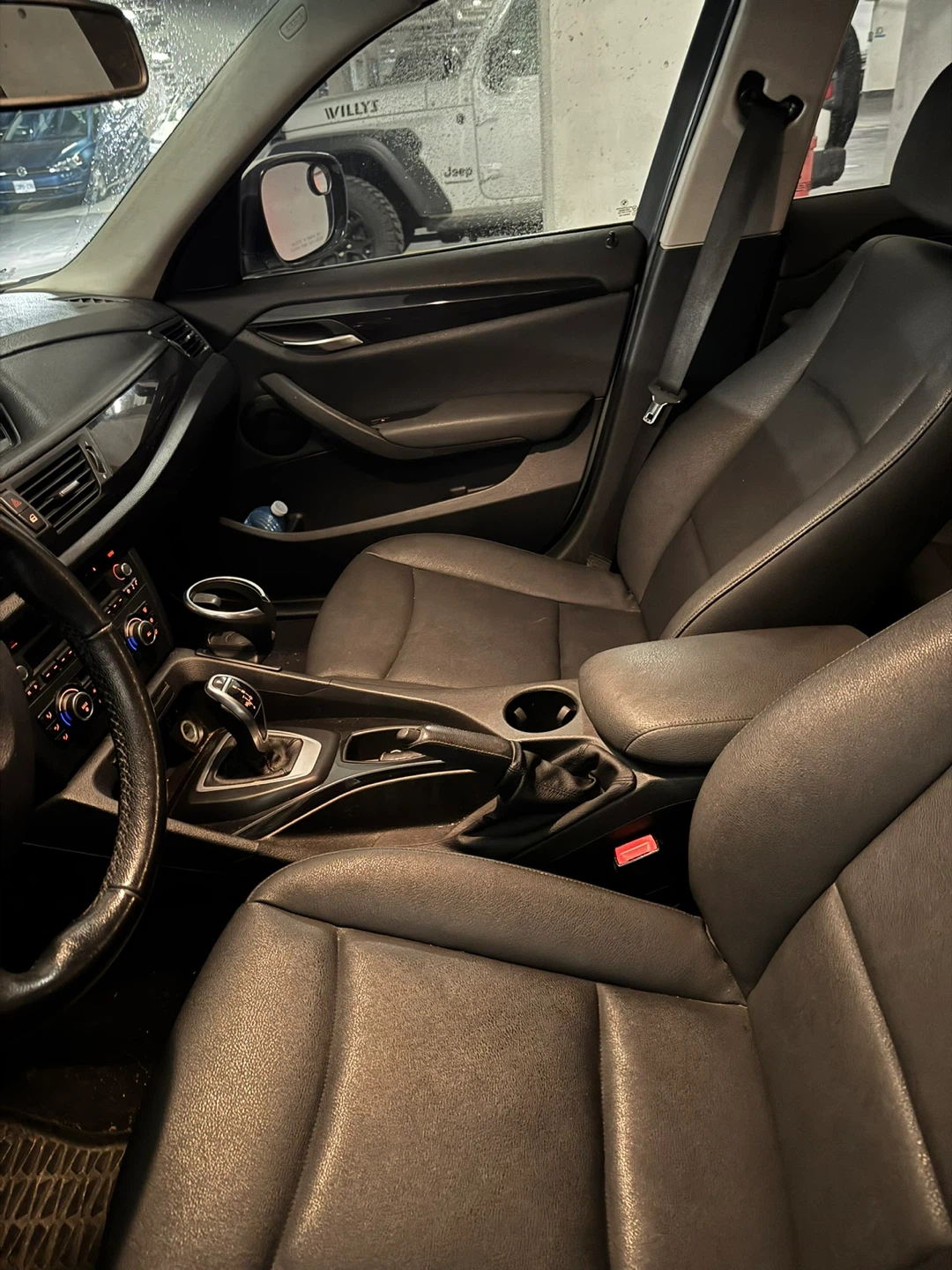 White BMW XDrive 28i - photo 5