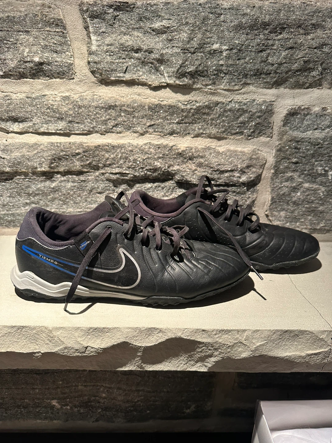 Nike tempo turf shoes