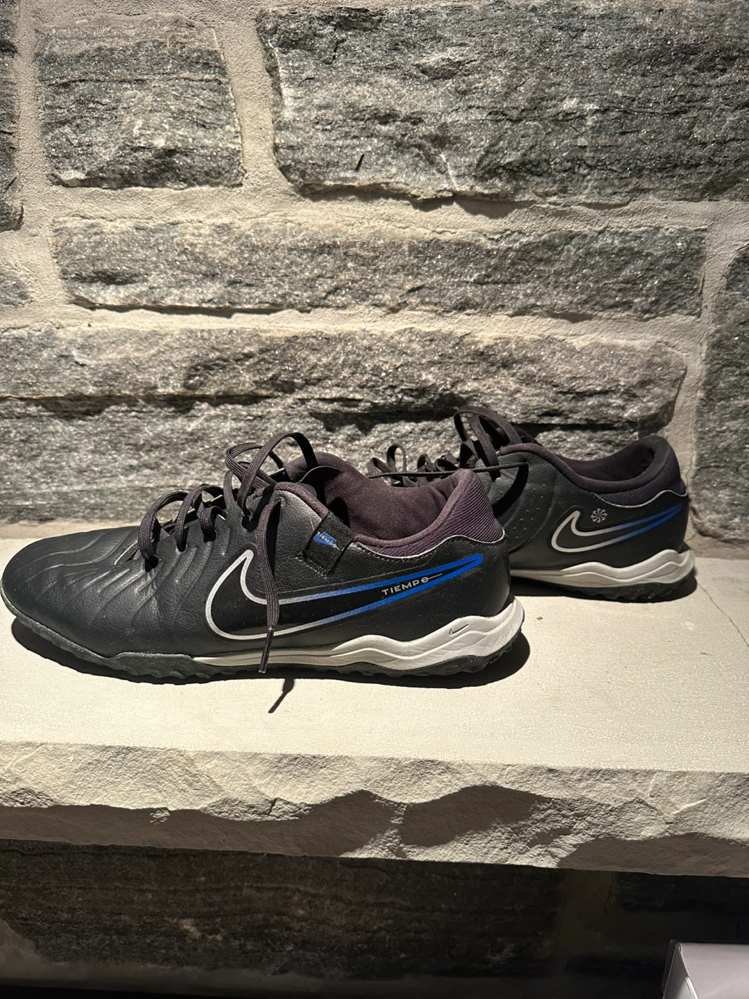 Nike tempo turf shoes - photo 2