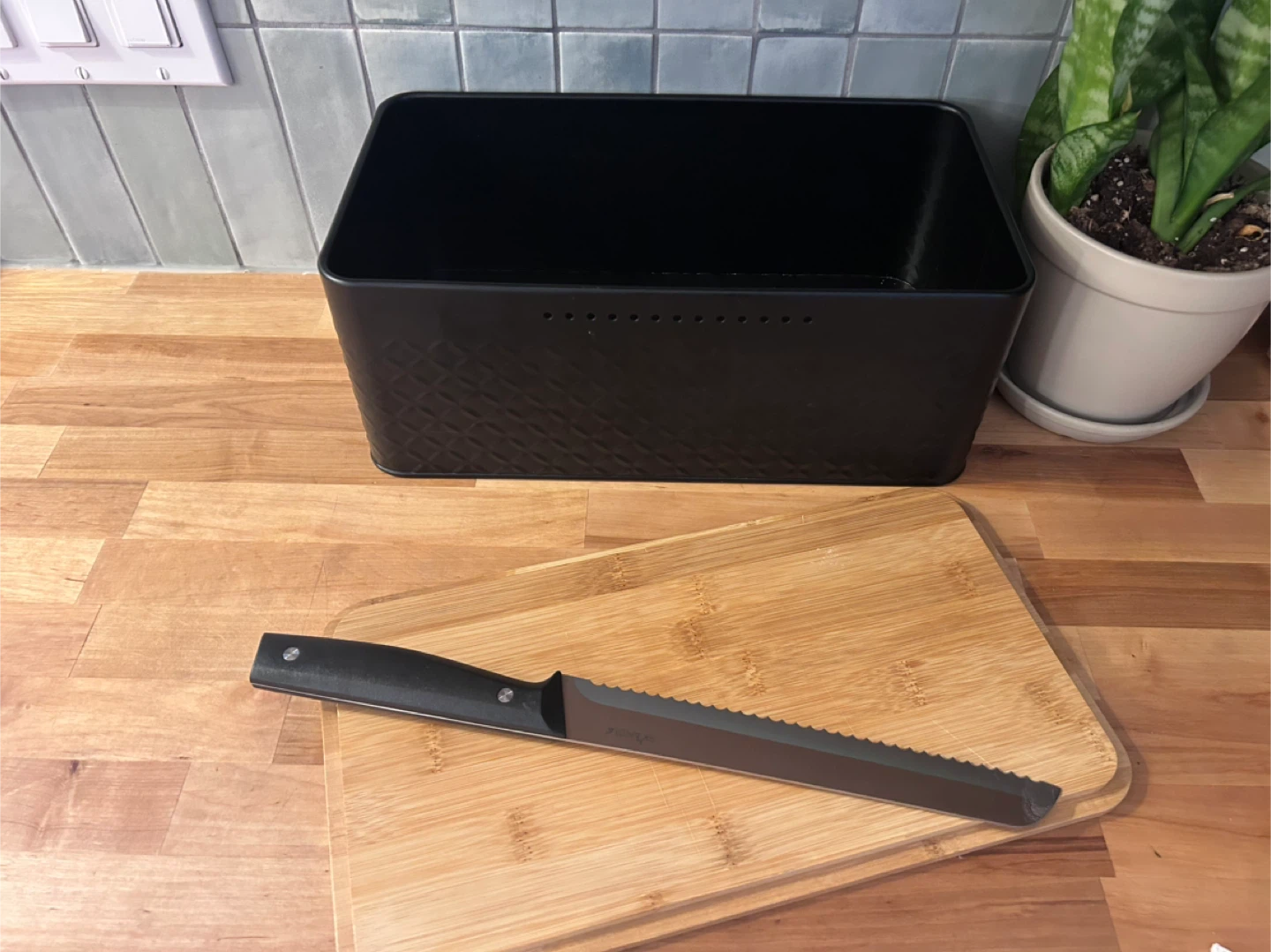 Black Bread Box - photo 2