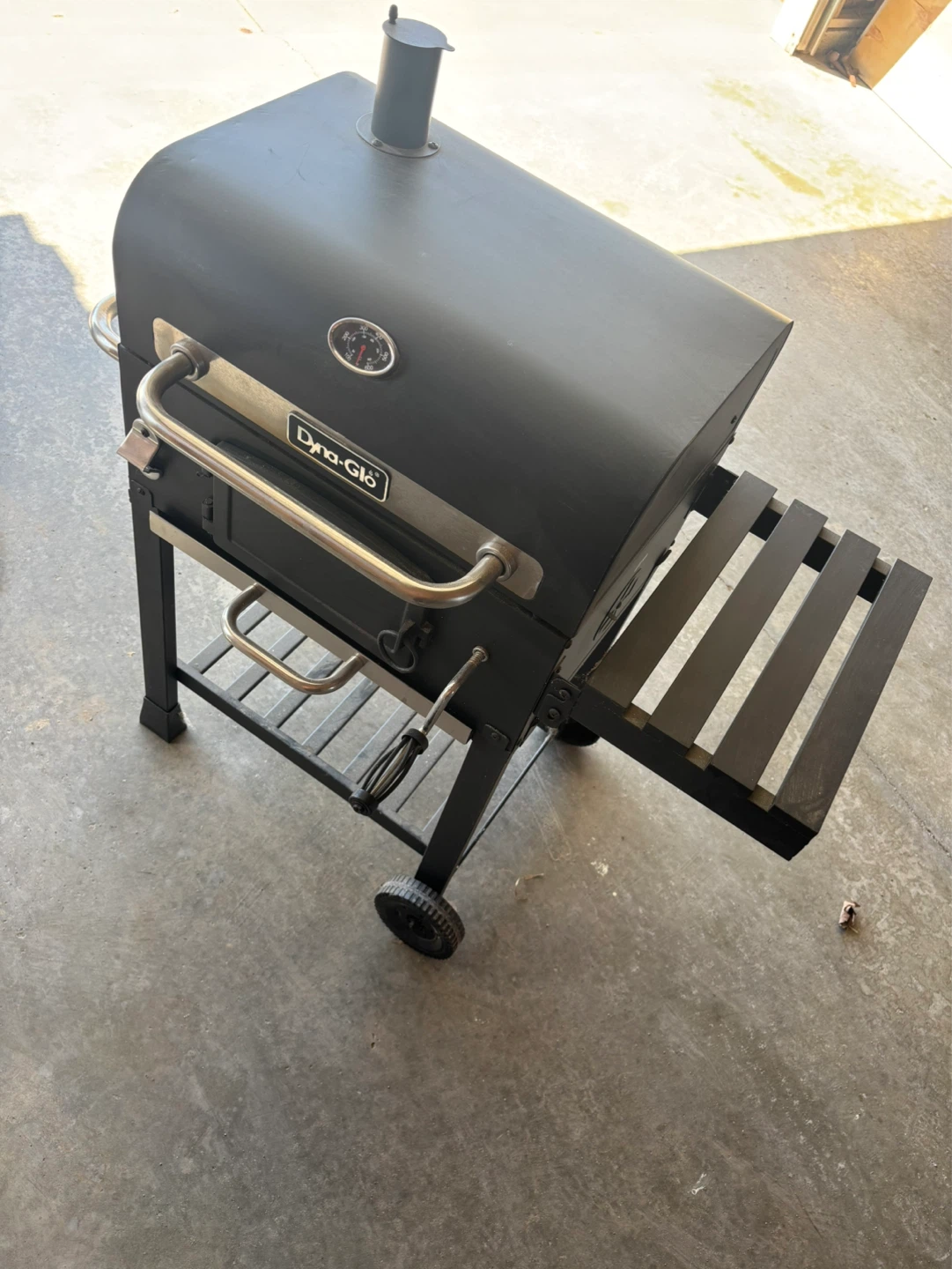 Dyna-Glo Charcoal Grill - photo 2