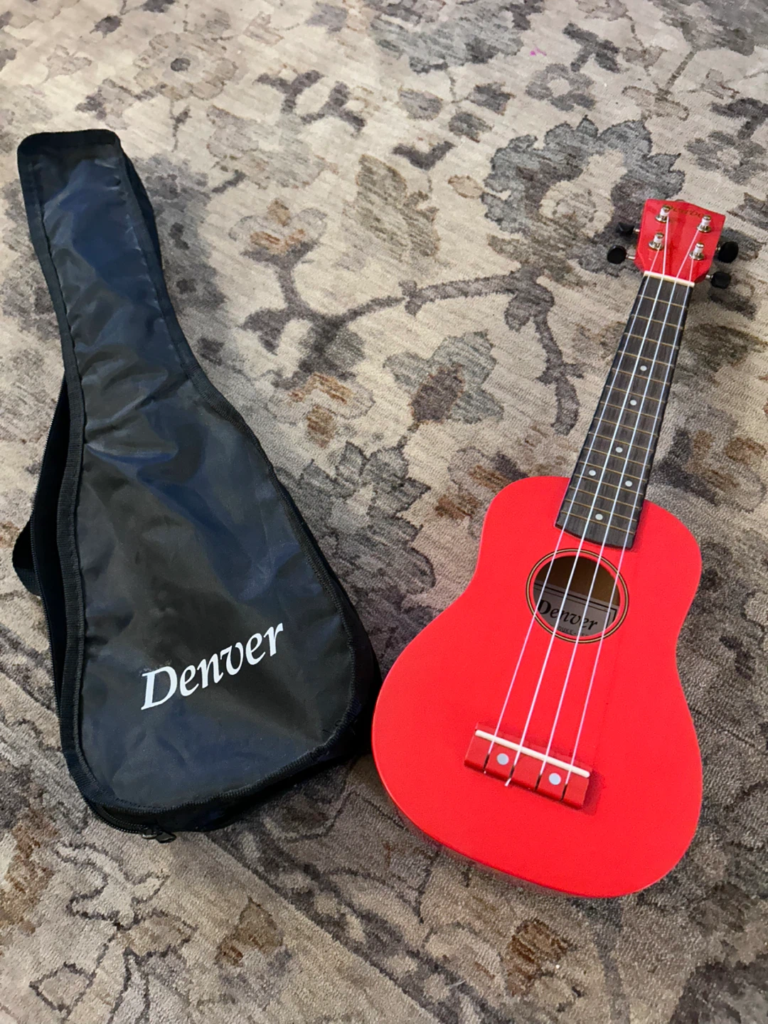 LIKE NEW Denver Ukulele with Gig Bag