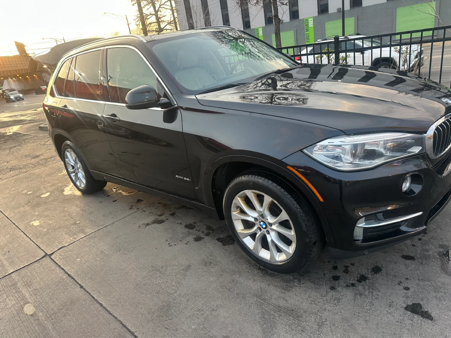 BMW X5 xDrive35i SUV - photo 3