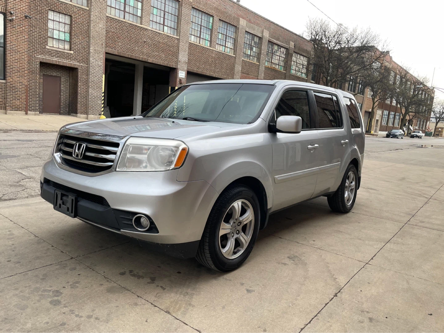 2013 Silver Honda Pilot con 192 mi millas
