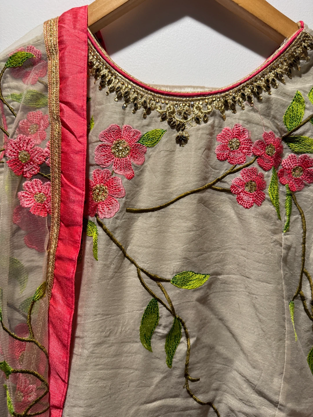 Embroidered Kameez with Dupatta 3 piece set - photo 2