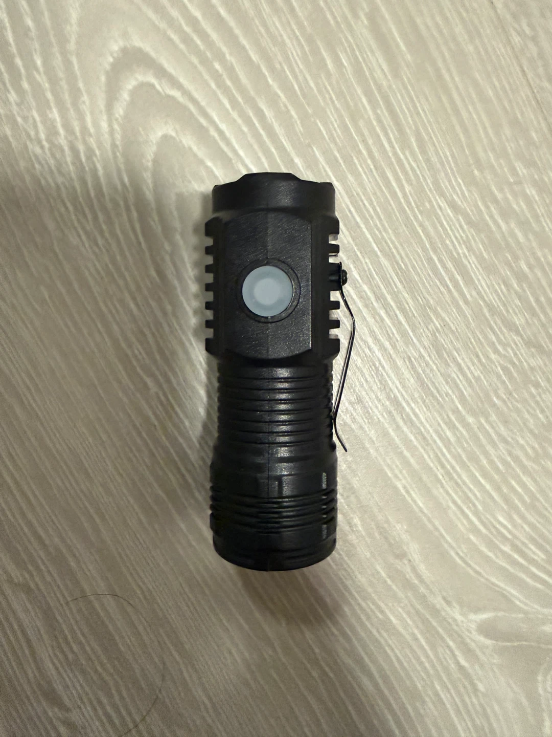 3 LED Mini Flashlight - photo 4