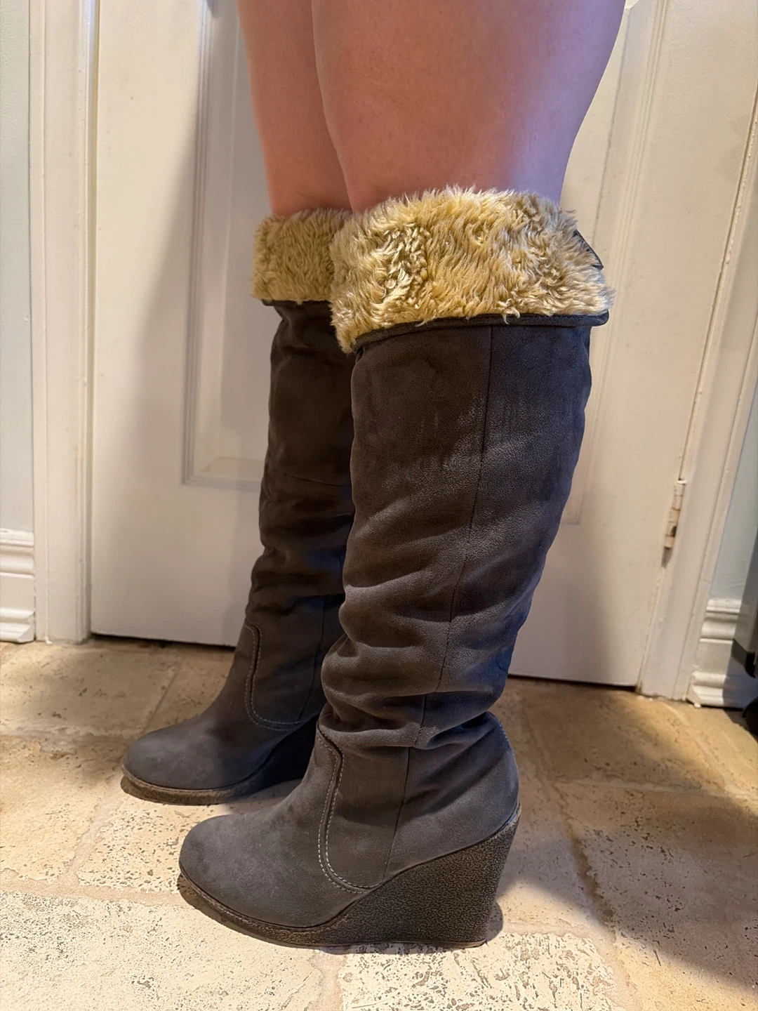 Women's Grey Suede Wedge Boots - photo 3
