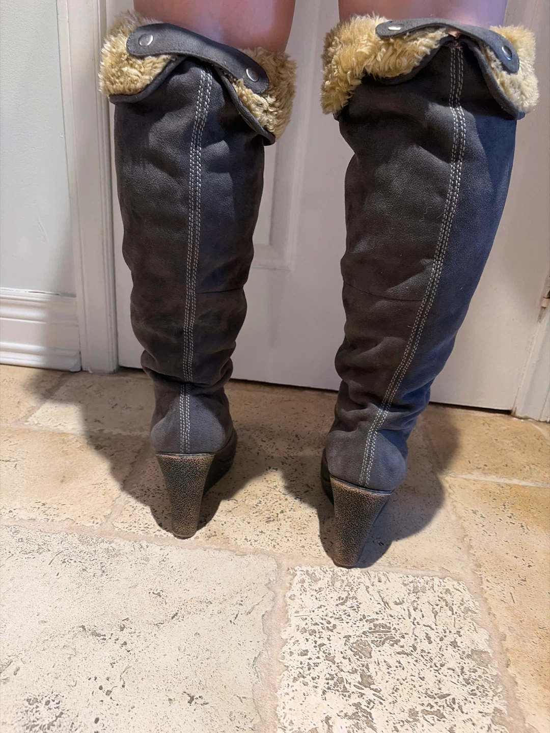 Women's Grey Suede Wedge Boots - photo 2