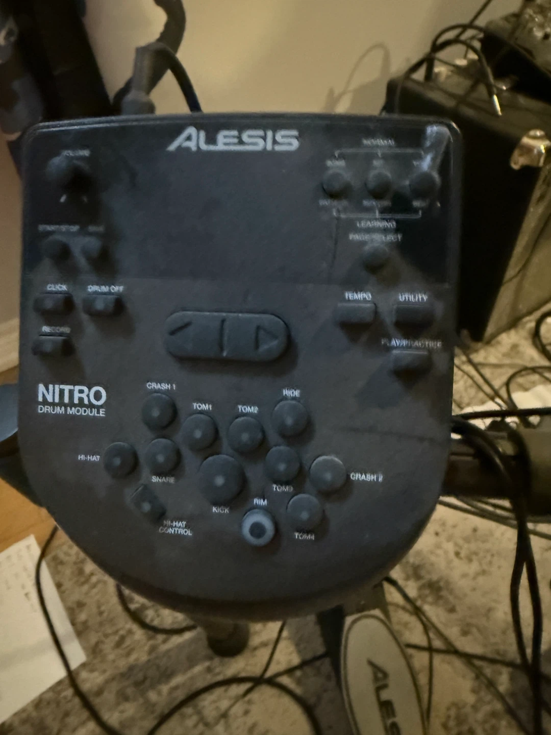 Alesis nitro electronic drum kit - photo 2