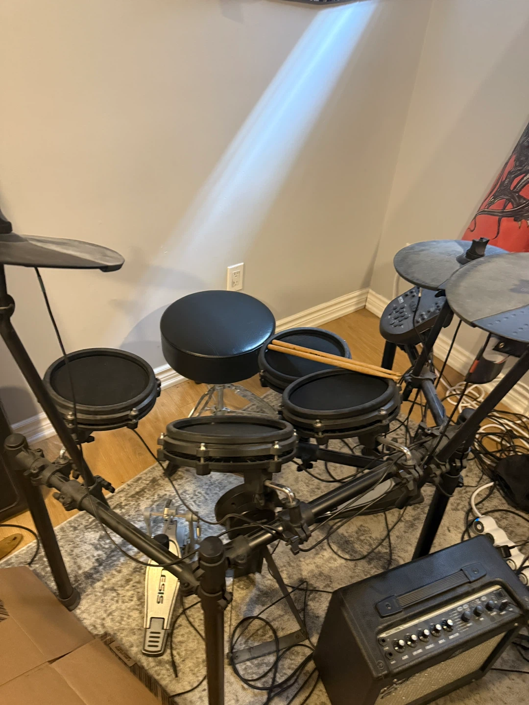 Alesis nitro electronic drum kit