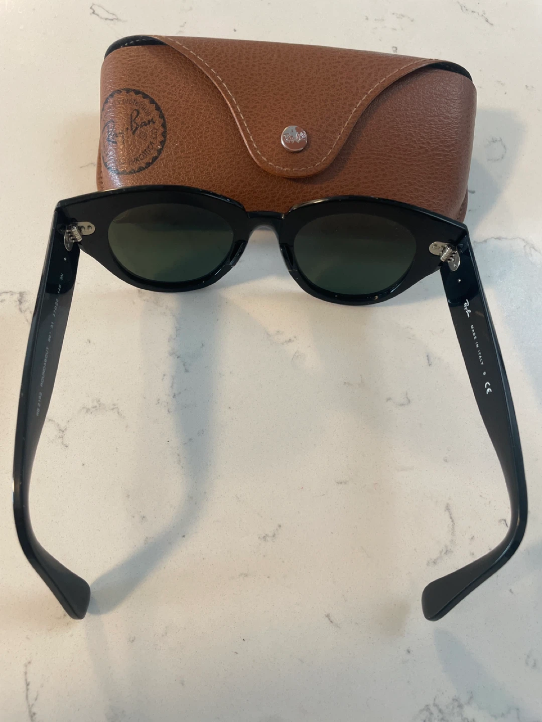 Ray-Ban Black Sunglasses with Case - photo 2
